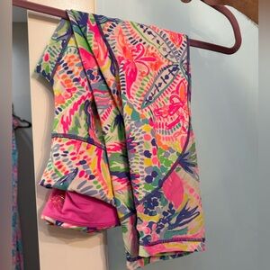 Dancing on the Deck Cropped Leggings. Size small. VEUC